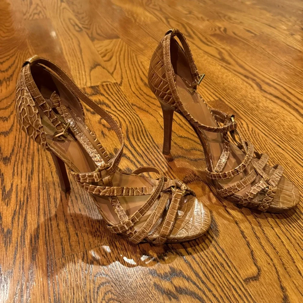 Tory Burch Elizabetta Crocodile Brown Leather Embossed Heels | Size 7.5